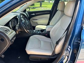 2021 Chrysler 300