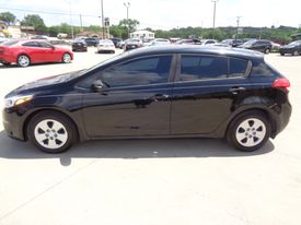 2017 Kia Forte5