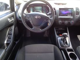 2017 Kia Forte5