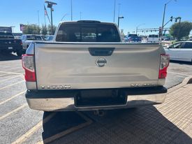 2017 Nissan Titan