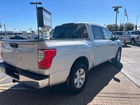 2017 Nissan Titan