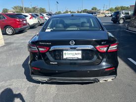 2021 Nissan Maxima