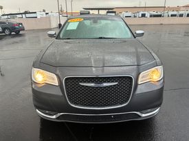 2019 Chrysler 300