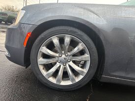 2019 Chrysler 300