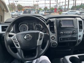 2017 Nissan Titan