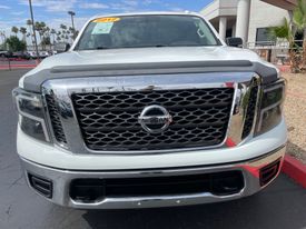 2017 Nissan Titan