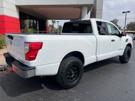 2017 Nissan Titan