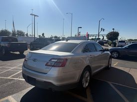 2016 Ford Taurus