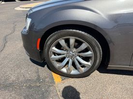 2019 Chrysler 300