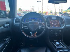 2019 Chrysler 300