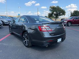 2016 Ford Taurus