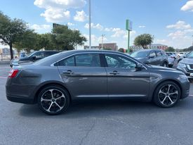 2016 Ford Taurus