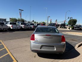 2018 Chrysler 300