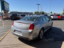 2018 Chrysler 300