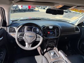2018 Chrysler 300