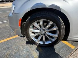 2018 Chrysler 300