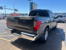 2017 Nissan Titan