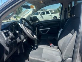 2017 Nissan Titan