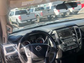 2017 Nissan Titan