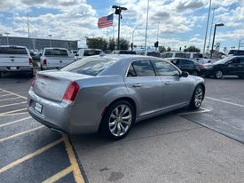 2017 Chrysler 300