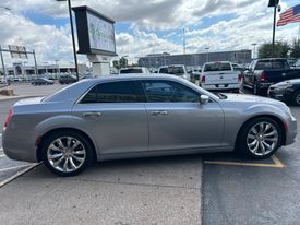2017 Chrysler 300