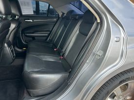 2017 Chrysler 300