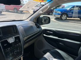 2016 Chrysler Town & Country