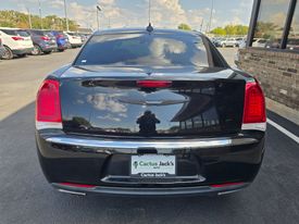 2017 Chrysler 300
