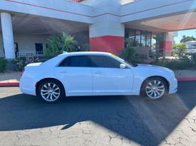 2018 Chrysler 300