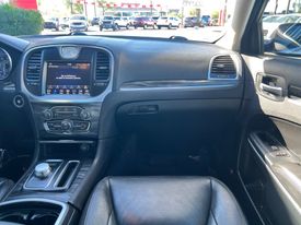 2018 Chrysler 300