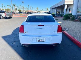 2018 Chrysler 300