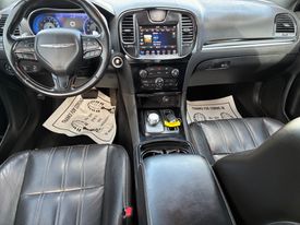 2021 Chrysler 300