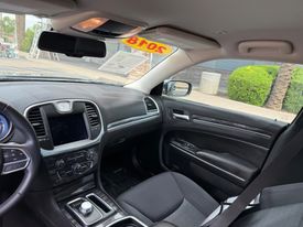 2018 Chrysler 300