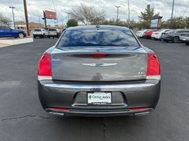 2018 Chrysler 300