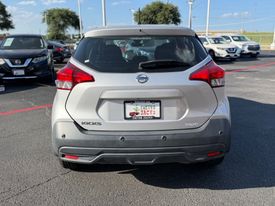 2020 Nissan Kicks