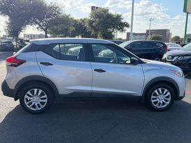 2020 Nissan Kicks