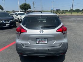 2020 Nissan Kicks
