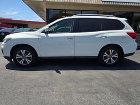 2017 Nissan Pathfinder
