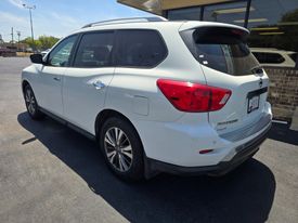 2017 Nissan Pathfinder