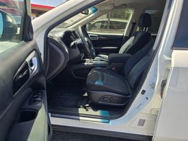 2017 Nissan Pathfinder