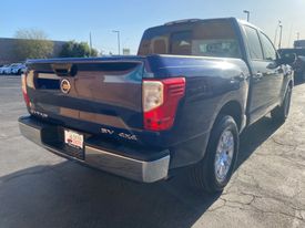 2017 Nissan Titan