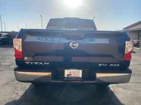 2017 Nissan Titan