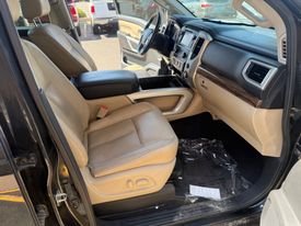 2017 Nissan Titan