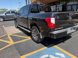2017 Nissan Titan