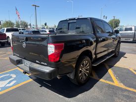 2017 Nissan Titan