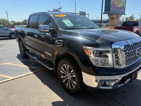 2017 Nissan Titan