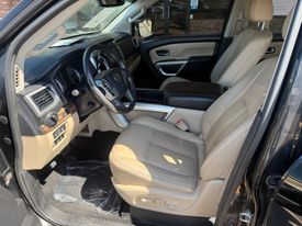 2017 Nissan Titan