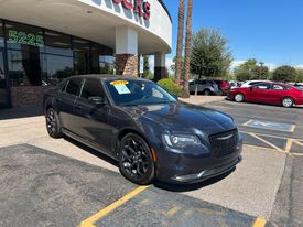 2019 Chrysler 300