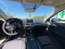 2017 Mazda Mazda3 4-Door