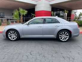2018 Chrysler 300